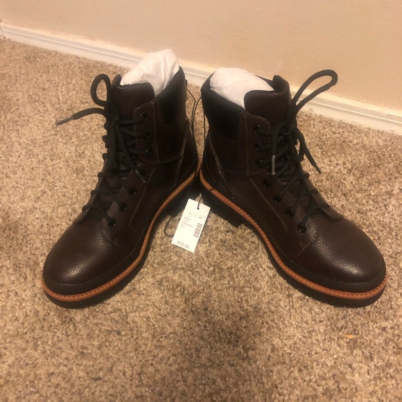 Brown Rue adventure boot. Size 7 - Picture 2 of 3